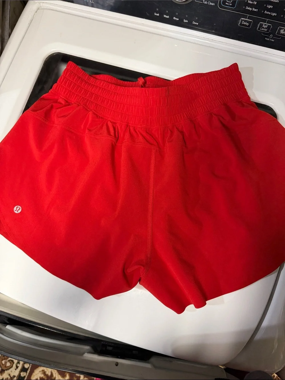 Lululemon shake it out short